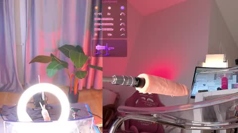 Lina online show from February 9, 2026, 12:03 am