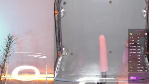 Snapshot of sexy_blonde_doll chatting on April 30, 2026, 11:42 pm Lina online show from April 30, 2026, 11:42 pm