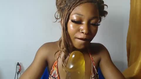sexy_bluey247 online show from May 12, 2026, 5:10 pm