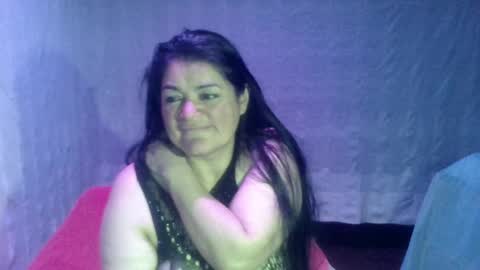 Camy Yamy online show from April 18, 2026, 4:16 am