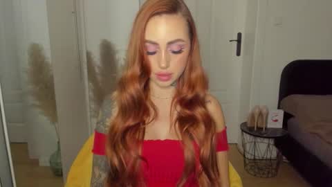 Snapshot of sexy_coralie chatting on November 25, 2025, 6:08 pm C o r a l i e online show from November 25, 2025, 6:08 pm