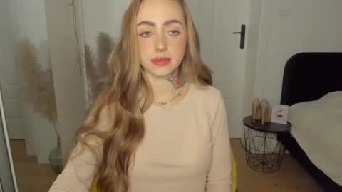 Snapshot of sexy_coralie chatting on February 3, 2026, 7:35 am C o r a l i e online show from February 3, 2026, 7:35 am