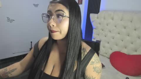  C R I S T A L  online show from September 21, 2025, 2:02 am