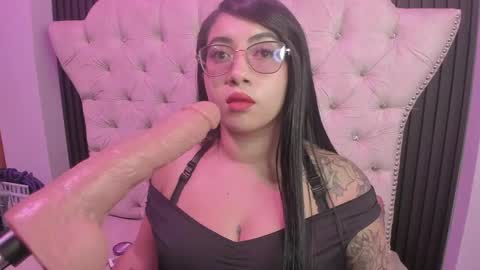 Snapshot of sexy_cristall chatting on June 4, 2026, 9:10 pm C R I S T A L online show from June 4, 2026, 9:10 pm