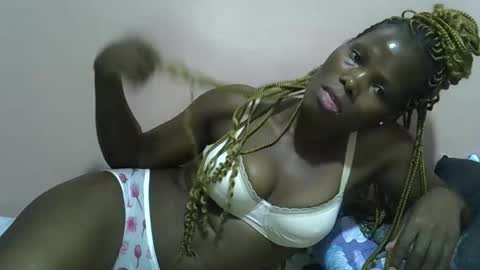 sexy dolly online show from February 11, 2026, 6:13 pm