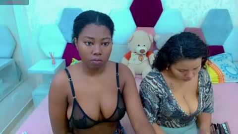 Snapshot of sexy_duo_girl chatting on June 14, 2026, 3:30 am sexy_duo_girl online show from June 14, 2026, 3:30 am