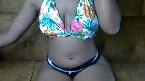 Ellahh online show from March 7, 2026, 1:13 am