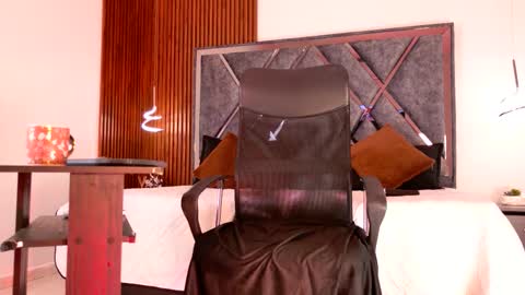 Dafne online show from February 17, 2026, 11:40 am