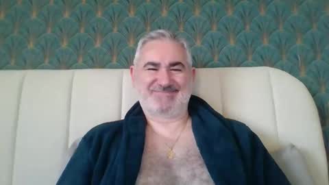 Antonio online show from April 20, 2026, 5:43 am