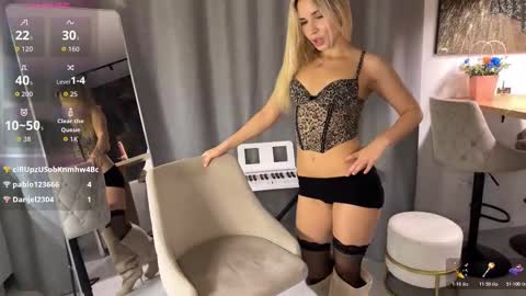 Snapshot of sexy_katze chatting on February 19, 2026, 8:49 pm Kate online show from February 19, 2026, 8:49 pm