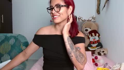 Snapshot of sexy_lia_latina chatting on March 9, 2025, 2:50 am Celeste online show from March 9, 2025, 2:50 am