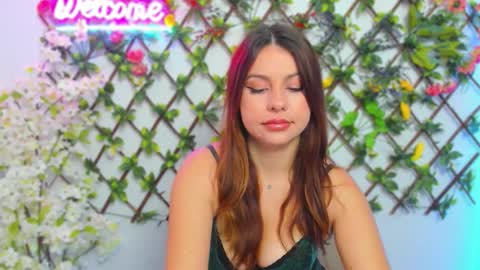 Snapshot of sexy_lily20 chatting on November 18, 2025, 4:06 am Lily online show from November 18, 2025, 4:06 am