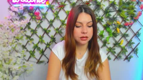 Snapshot of sexy_lily20 chatting on November 23, 2025, 4:01 am Lily online show from November 23, 2025, 4:01 am