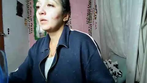 sexy lolas online show from October 13, 2025, 1:05 am