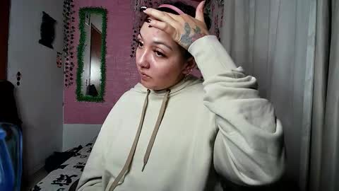 sexy lolas online show from November 13, 2025, 1:48 am