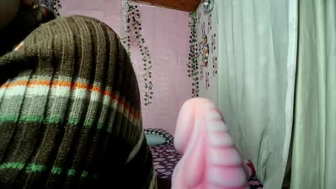 sexy lolas online show from April 21, 2026, 4:30 am