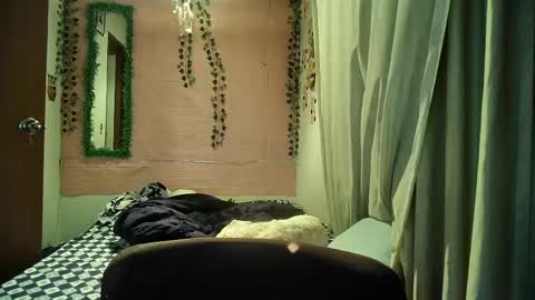 sexy lolas online show from April 25, 2026, 1:19 am