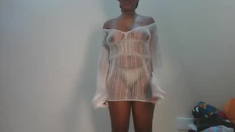 sexy_lyna online show from January 6, 2026, 5:16 pm