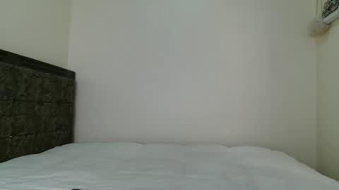 Snapshot of sexy_malyn chatting on November 10, 2025, 12:15 pm Shasha Money online show from November 10, 2025, 12:15 pm