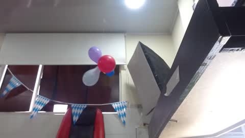 MARIPOSA online show from October 6, 2025, 12:46 pm