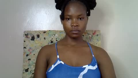 Molyne online show from March 16, 2026, 2:28 am