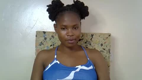 Molyne online show from March 21, 2026, 10:02 pm