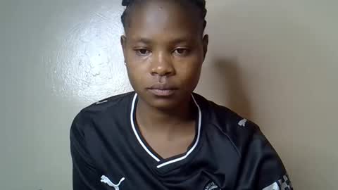 Molyne online show from April 21, 2026, 3:24 am