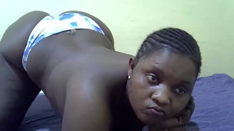 sexy_naila2 online show from April 17, 2026, 11:46 am