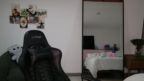 sexy nattaly online show from February 28, 2025, 2:09 am