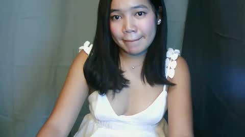 Snapshot of sexy_pearl1 chatting on December 5, 2025, 1:14 am sexy_pearl1 online show from December 5, 2025, 1:14 am