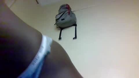 sexy_petittie online show from October 9, 2025, 2:37 pm