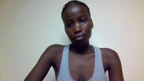 sexy_petittie online show from October 12, 2025, 8:24 am