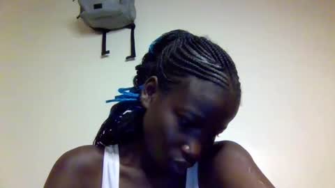 sexy_petittie online show from October 18, 2025, 2:58 am