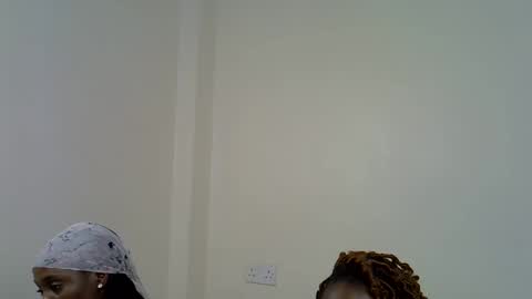 sexy_sasy online show from November 20, 2025, 4:18 pm