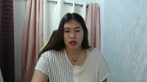 Snapshot of sexy_sofie02 chatting on April 23, 2026, 5:37 pm SOFIE The woman who lives in the province online show from April 23, 2026, 5:37 pm