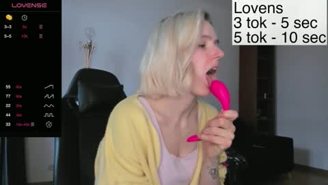 Sexy-Sweets online show from November 3, 2025, 11:33 am