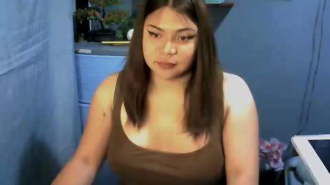 Snapshot of sexy_thea1 chatting on March 29, 2026, 5:35 pm sexy_thea1 online show from March 29, 2026, 5:35 pm
