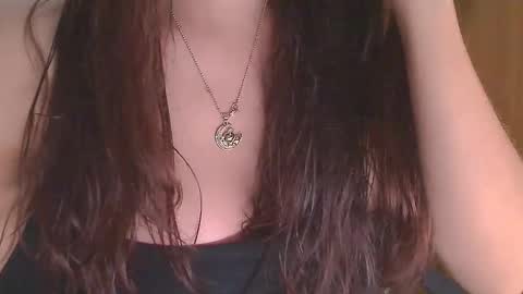 venus online show from November 9, 2025, 5:44 pm