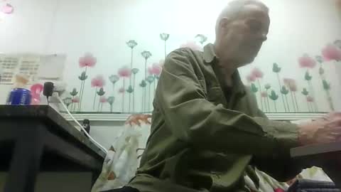 Daddy online show from February 11, 2026, 12:26 am