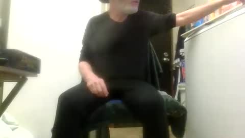 Daddy online show from April 19, 2026, 12:04 pm