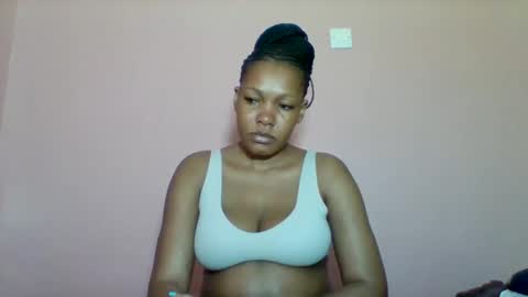 sexyapple2002 online show from September 21, 2025, 5:58 pm