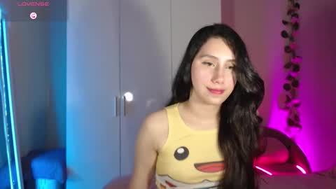 Snapshot of sexyasstime_1718 chatting on December 18, 2025, 12:06 am Alice online show from December 18, 2025, 12:06 am