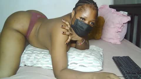 sexyayira online show from April 4, 2026, 9:56 pm