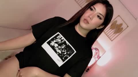 Lexie online show from February 26, 2025, 9:42 am