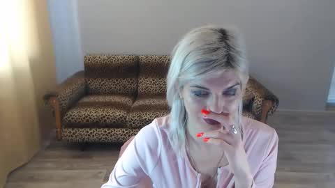 sexybeatriice online show from January 12, 2025, 11:28 am