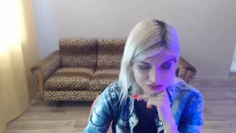 sexybeatriice online show from January 24, 2025, 10:21 am