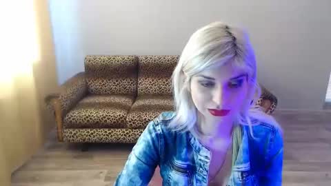sexybeatriice online show from February 23, 2025, 7:11 am