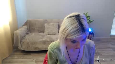 sexybeatriice online show from April 23, 2026, 6:47 am