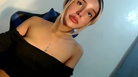 Seraphina Blaze online show from February 24, 2025, 11:10 am