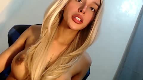 Seraphina Blaze online show from February 25, 2025, 10:58 am